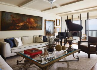 Even with a short timeline for the project, Clair van der Swan designed many of the home’s furniture pieces. Her elegant coffee table was the perfect fit for the living room, one of the many spots in the home where the homeowners can enjoy their water views. Even better is the breeze on the lanai.