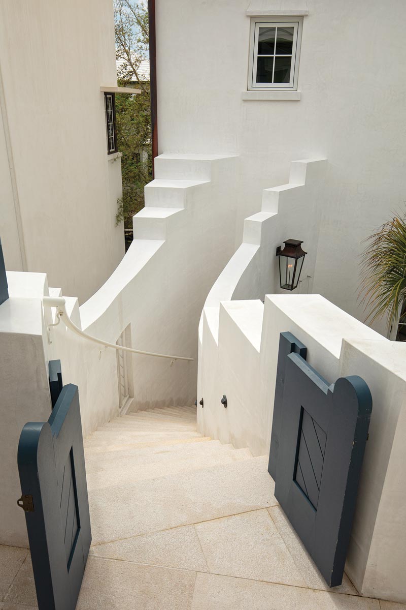 The homeowners, architect, and interior designer worked together to select pops of color that pay homage to the home&rsquo;s Mediterranean and Moroccan themes.