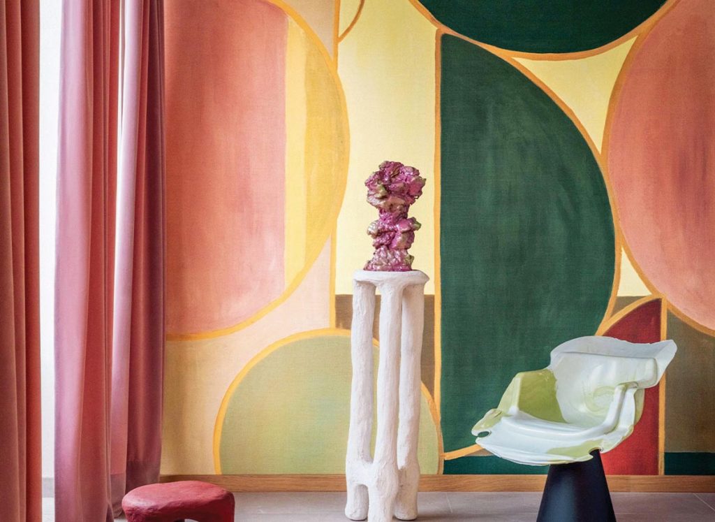 Designed by Véronique de Soultrait, the Cordes Sensibles pattern from Elitis covers walls with colorful Art Deco influences
